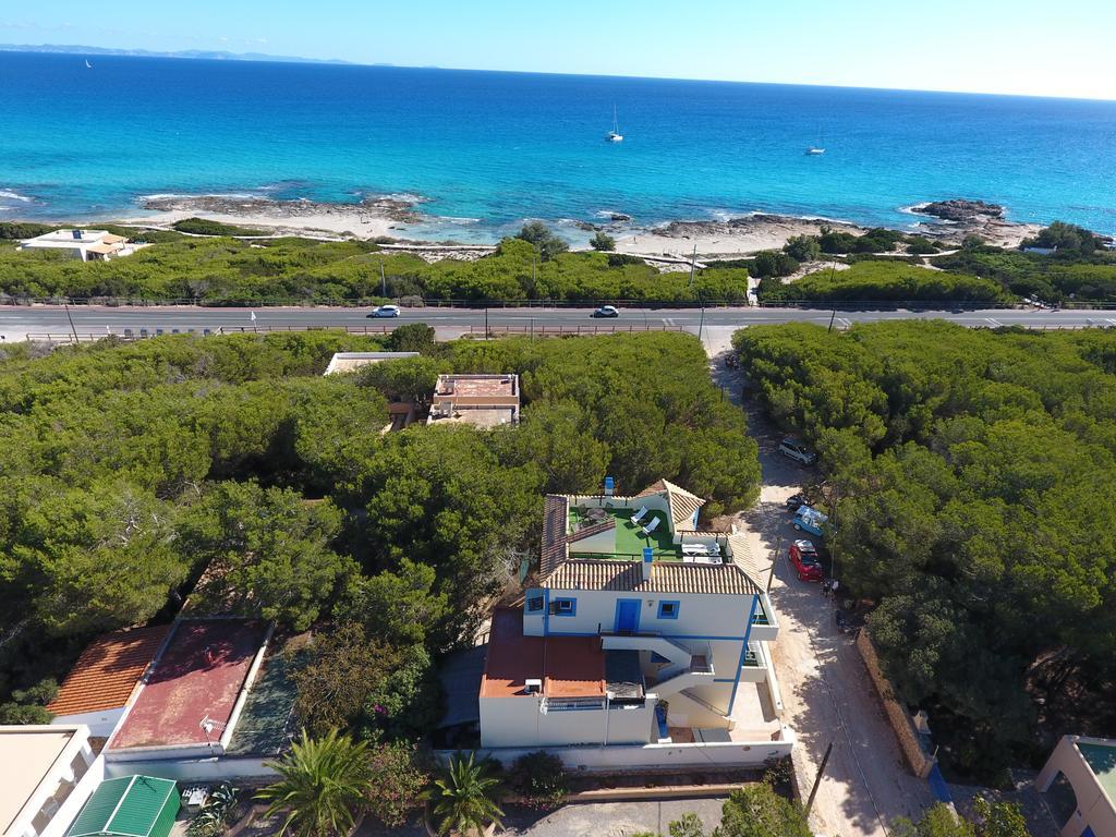 Apartamentos Cas Xurrac Es Caló Exterior foto